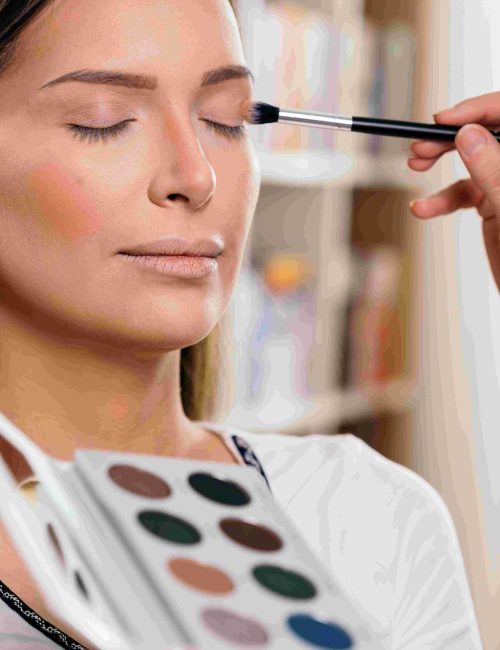 make-up-artist-applying-eyeshadows-on-eyelids-2025-03-13-08-16-57-utc
